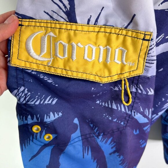 Corona white and blue swimming trunks size small - Picture 6 of 10